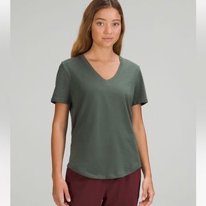 Lululemon Love T